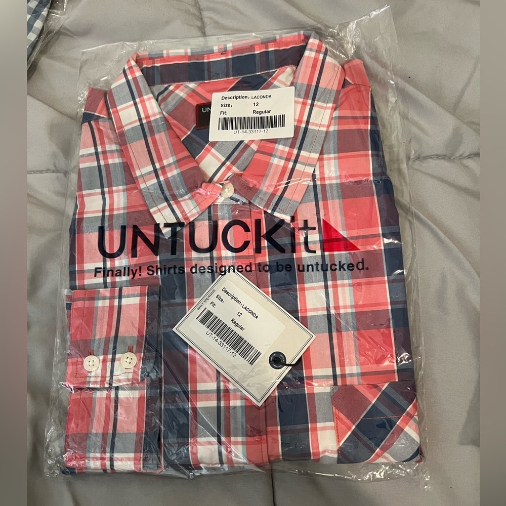 Untuckit Laconda Button up NWT Size 12